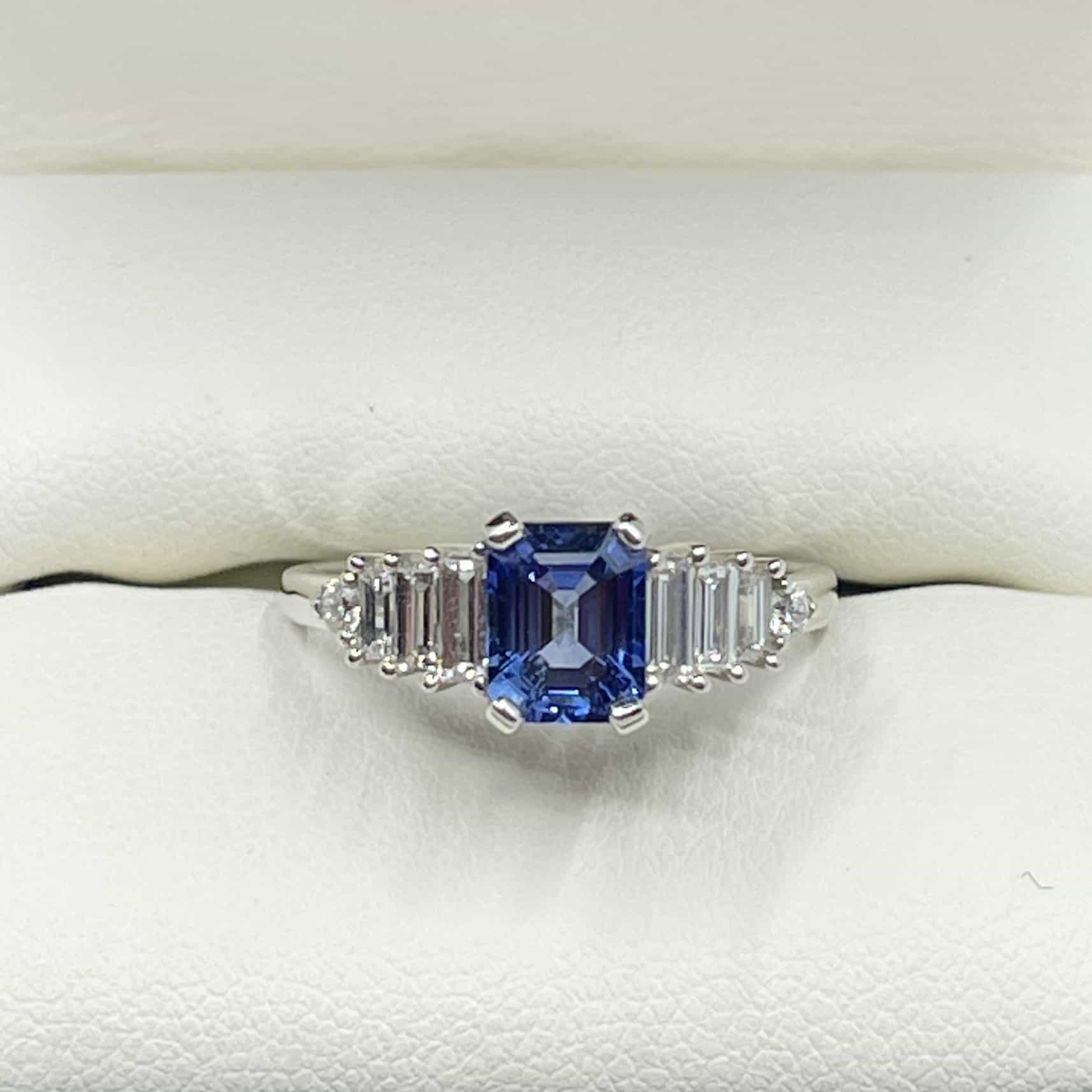 Real 2.90 Ct Emerald Cut & Baguette Diamond Engagement Ring I, VS2 GIA  Platinum | eBay